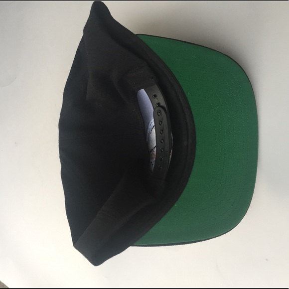 Struggle Black and white cap - Picture 4 of 4